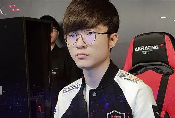 新赛季的德 新赛季的德