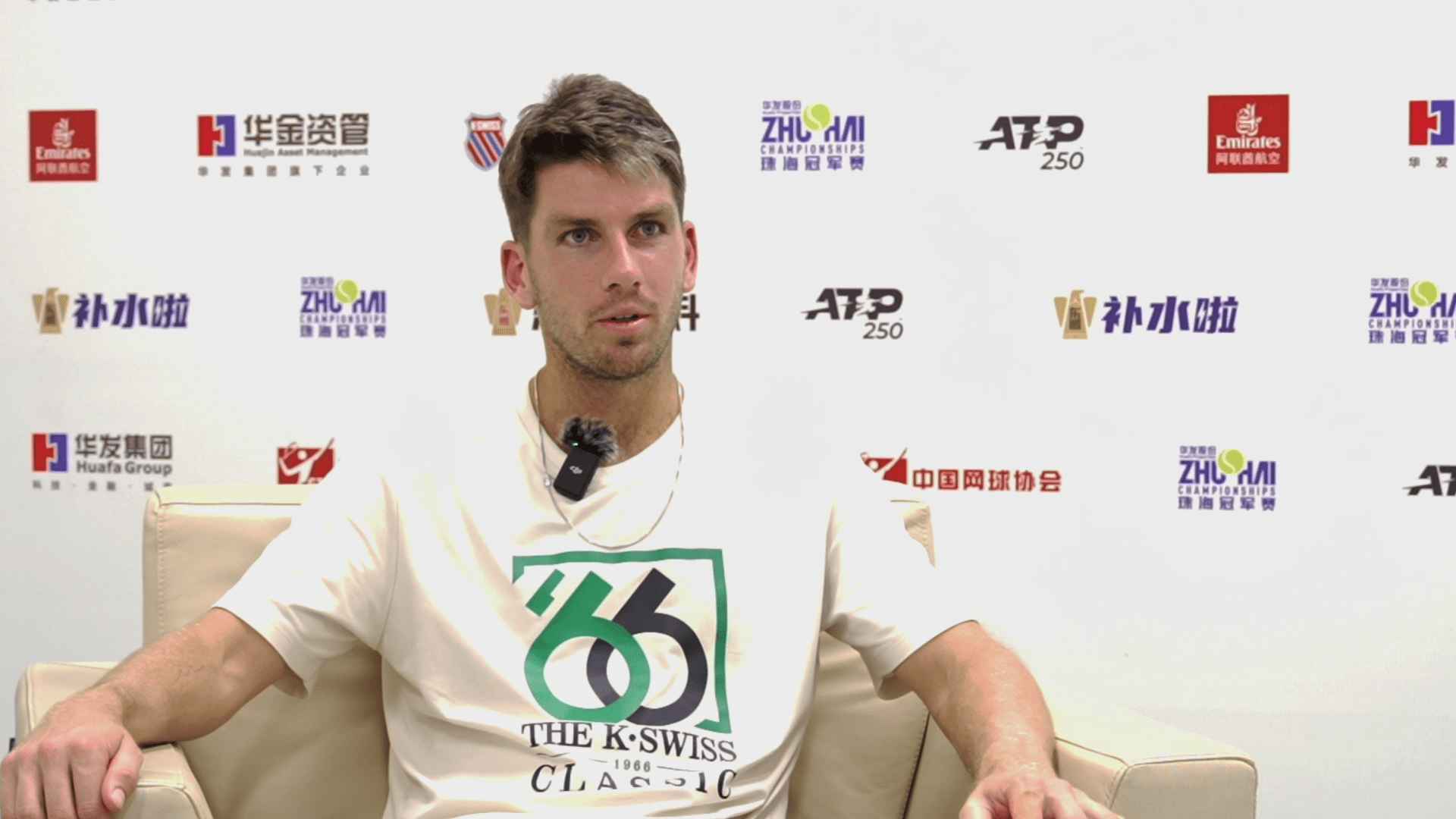 面临来自世 面临来自世