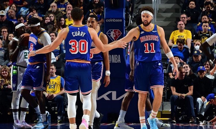 并用标签如 并用标签如